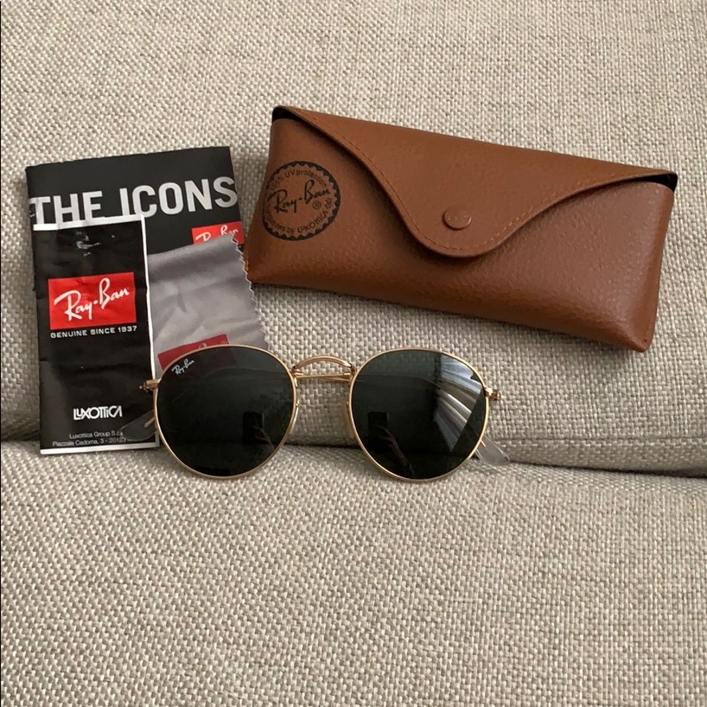 Never Warn - image 1